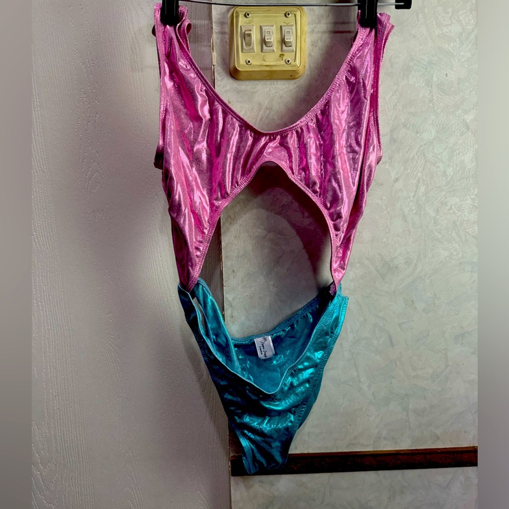 Rave Wonderland Metallic Pink/Mint green Bodysuit. Size XL